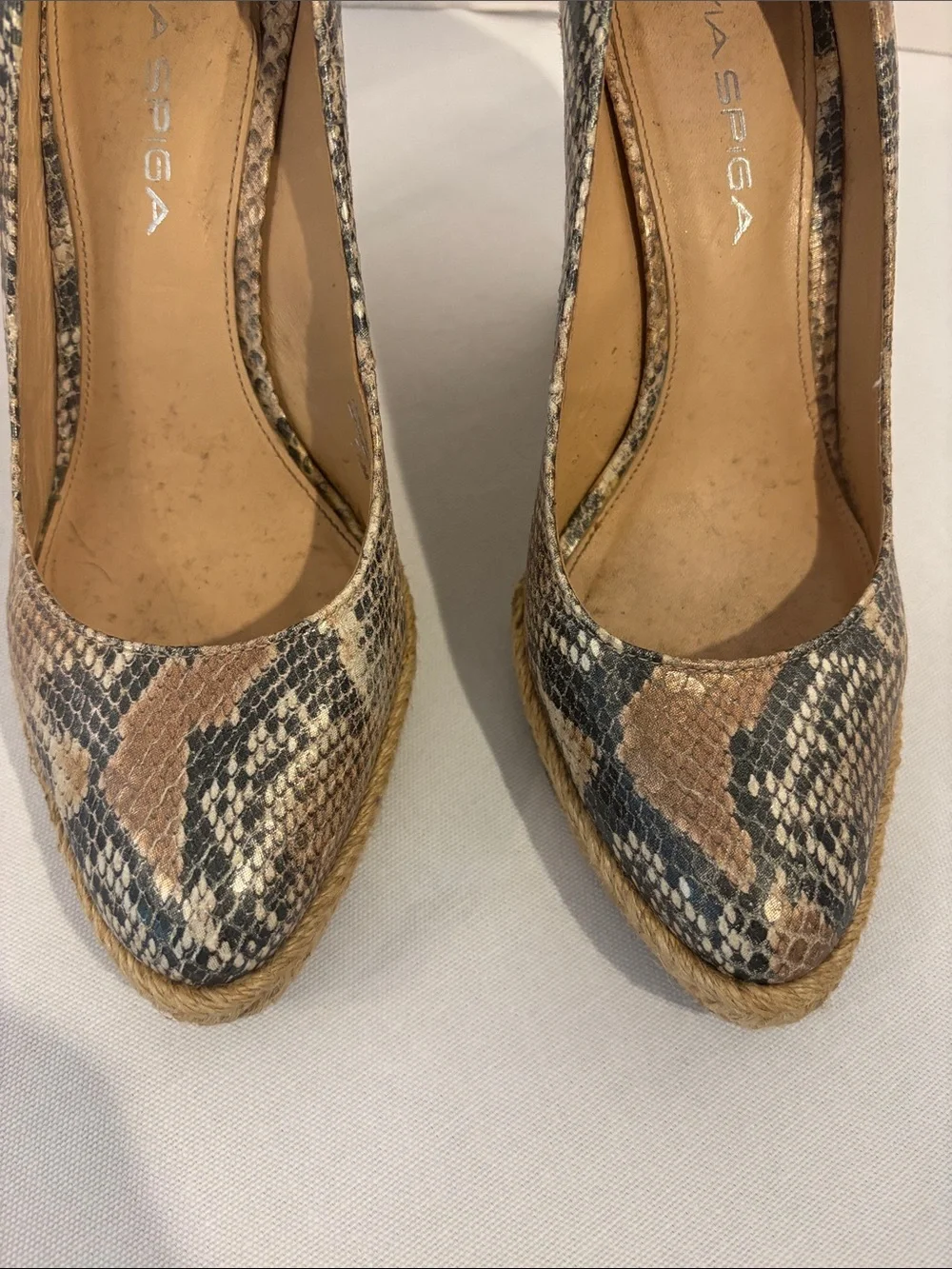 Via Spiga multi colored Snake-Print Espadrille Wedge heel pumps. Size 7.5